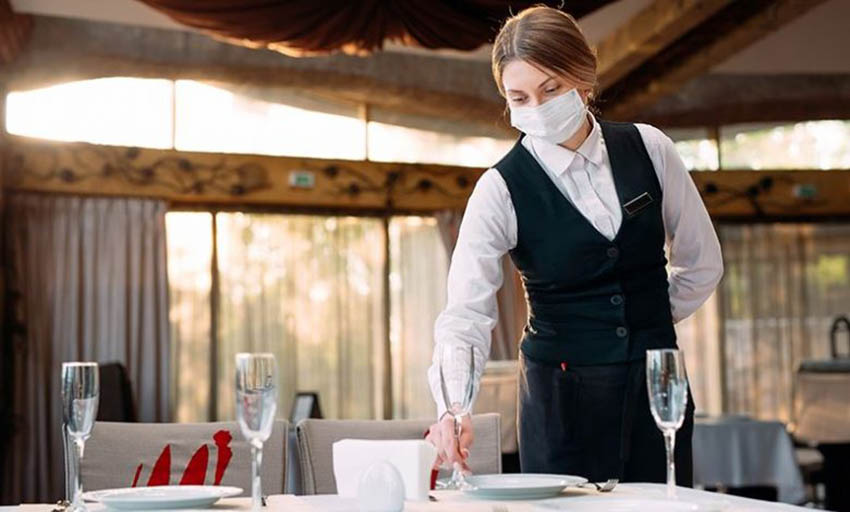 La atención en restaurantes será con el aforo al 40% y los horarios restringidos, 